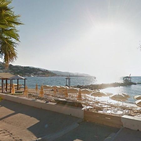 לה לבאנדו Studio Climatise Au Lavandou Avec Terrasse, Parking Et Environnement Calme - 3 Couchages - Fr-1-251-167 מראה חיצוני תמונה