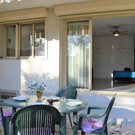 לה לבאנדו Studio Climatise Au Lavandou Avec Terrasse, Parking Et Environnement Calme - 3 Couchages - Fr-1-251-167 מראה חיצוני תמונה