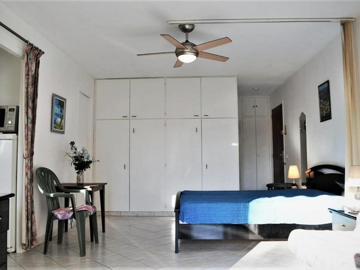 לה לבאנדו Studio Climatise Au Lavandou Avec Terrasse, Parking Et Environnement Calme - 3 Couchages - Fr-1-251-167 מראה חיצוני תמונה