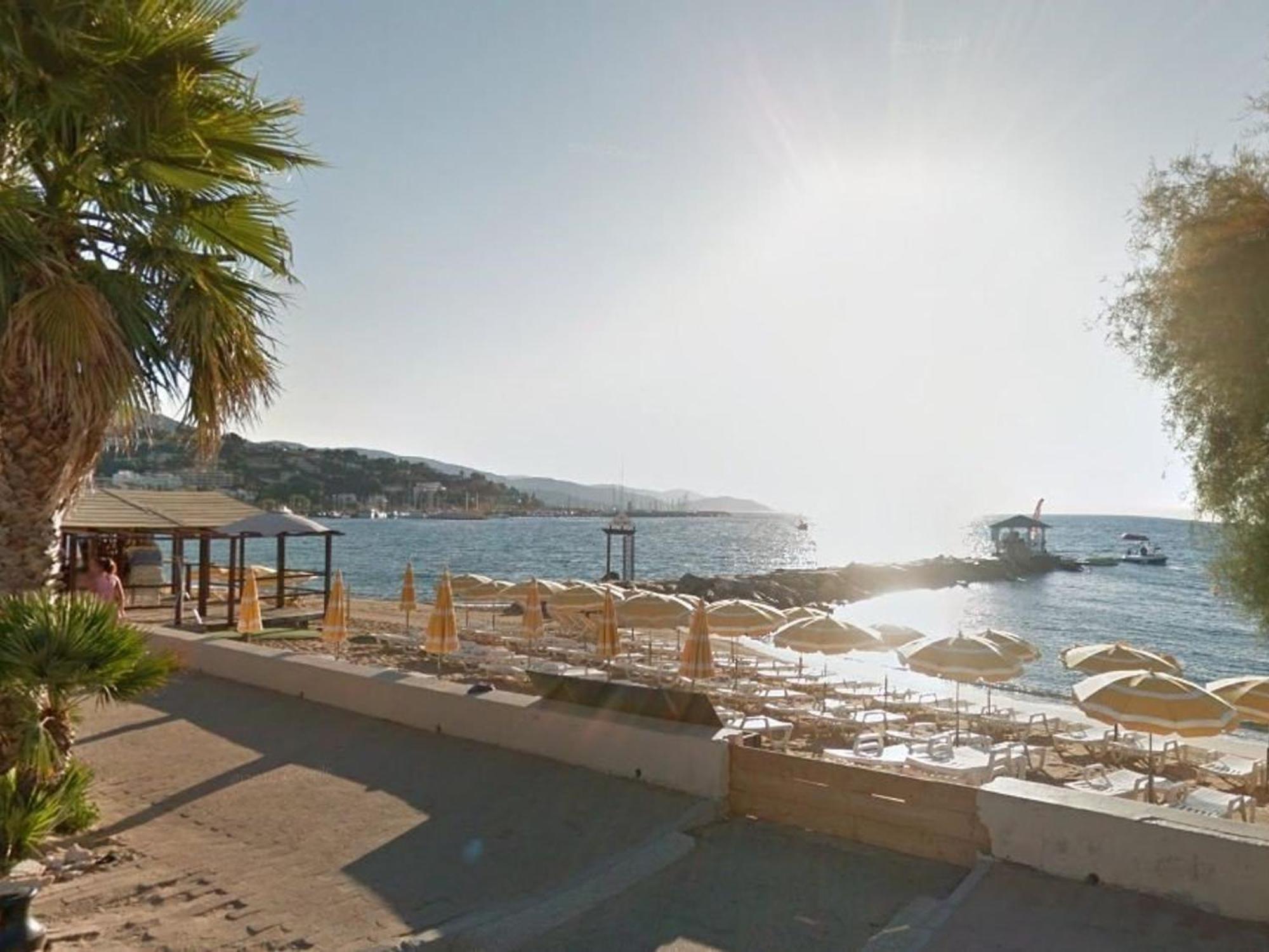 לה לבאנדו Studio Climatise Au Lavandou Avec Terrasse, Parking Et Environnement Calme - 3 Couchages - Fr-1-251-167 מראה חיצוני תמונה